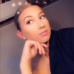 Meet your Posher, Riley